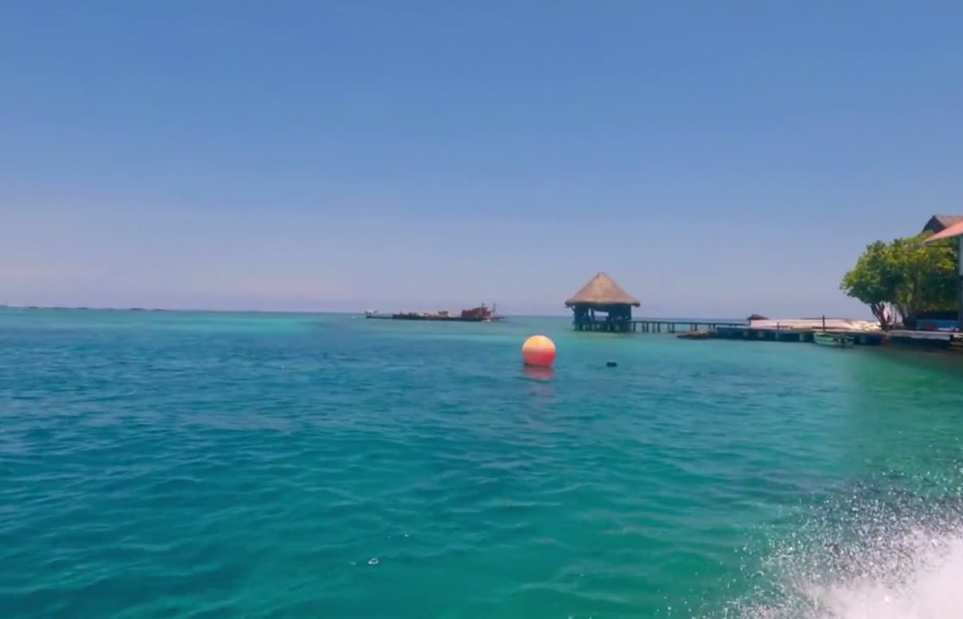 Lancha hacia Islas del Rosario
