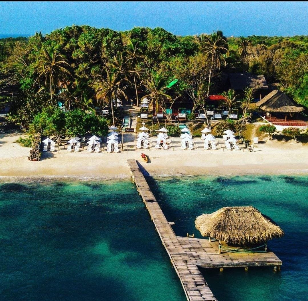 Barra abierta en Luxury Beach Club Open Bar
