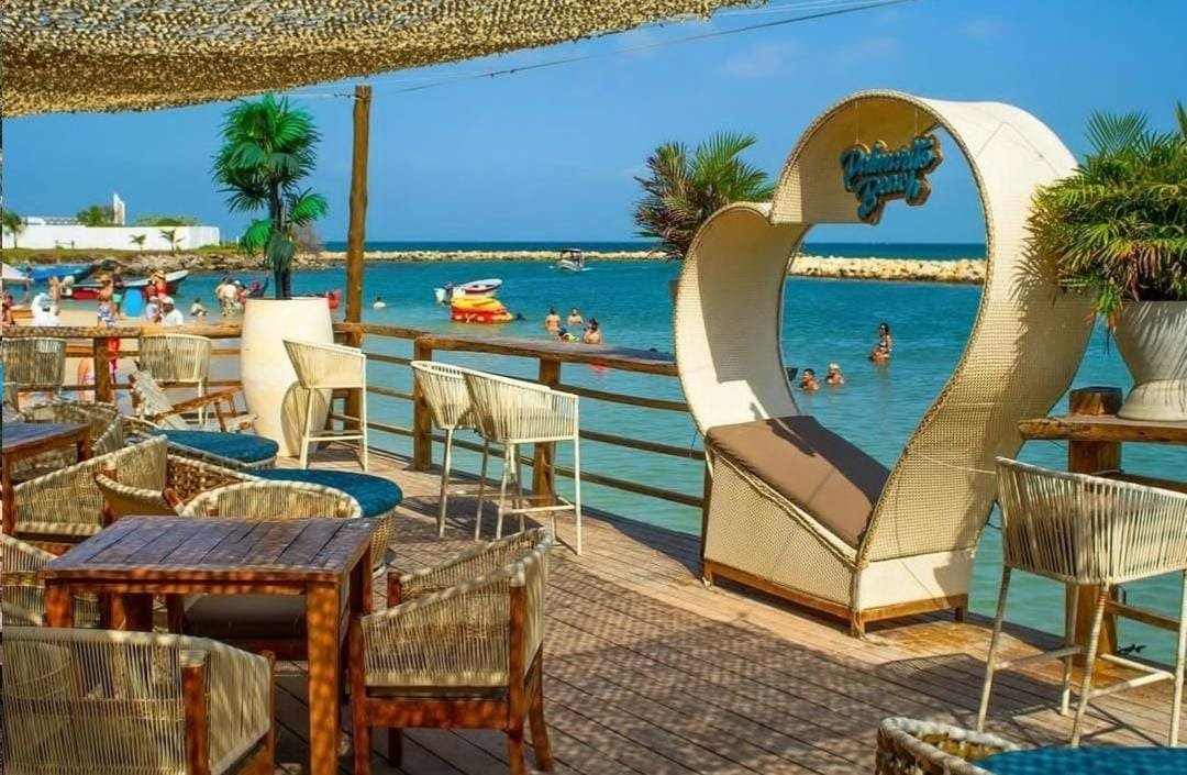 Piscina en Palmarito Beach Club