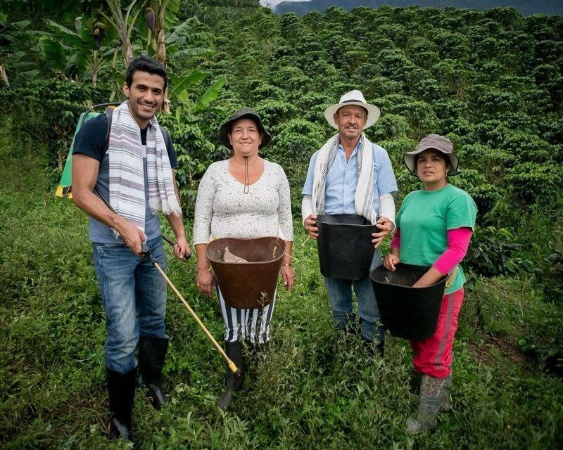 Experiencia de cata de café en Medellín